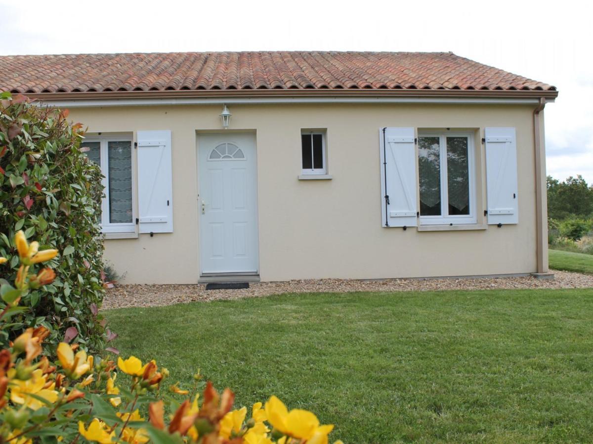 Maison Avec Jardin Proche Thermes Comprenant Lave-Linge Et Lave-Vaisselle - Fr-1-541-47 La Roche-Posay Exterior foto